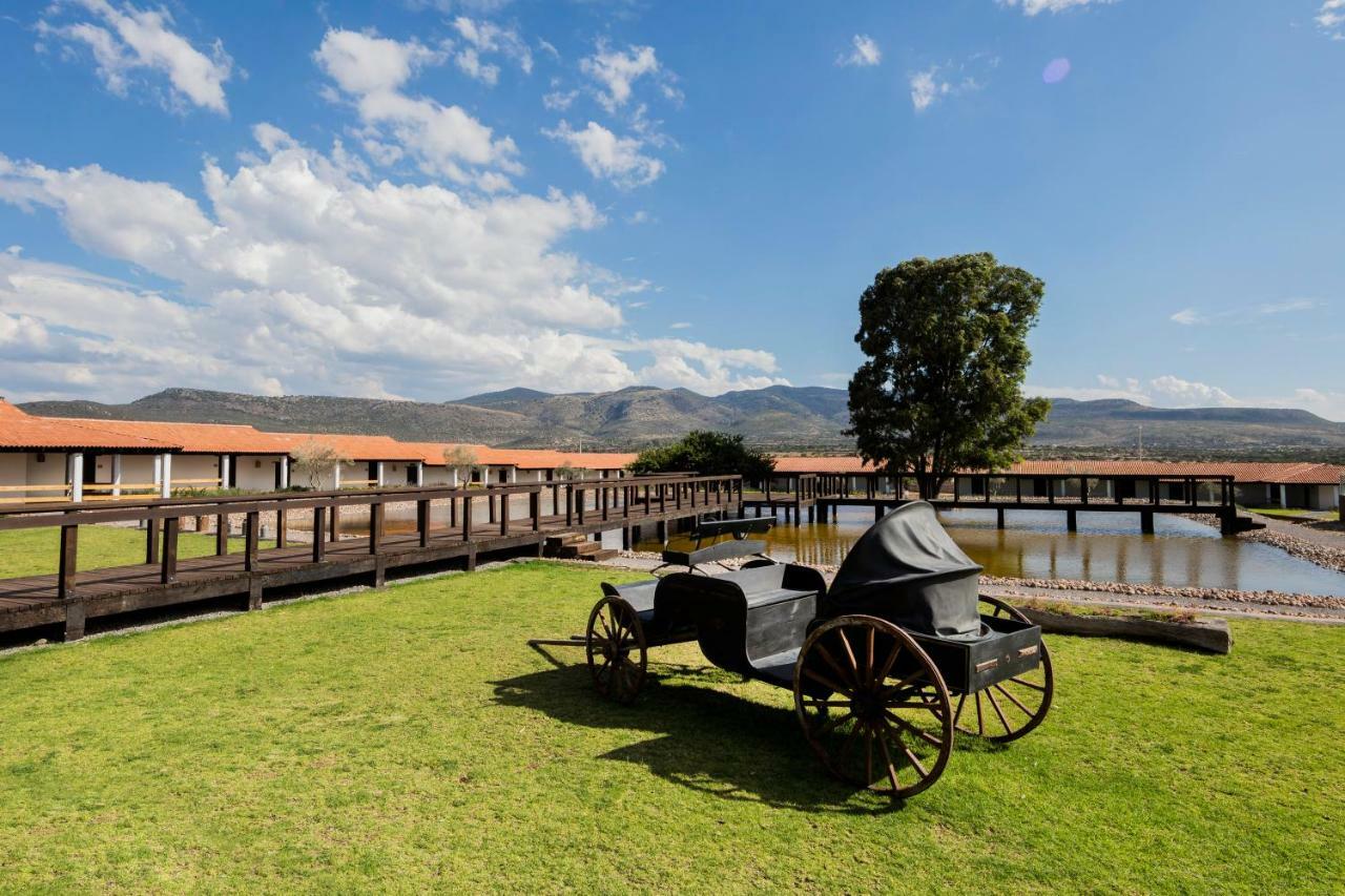 Hacienda Los Picachos Alcocer Ngoại thất bức ảnh